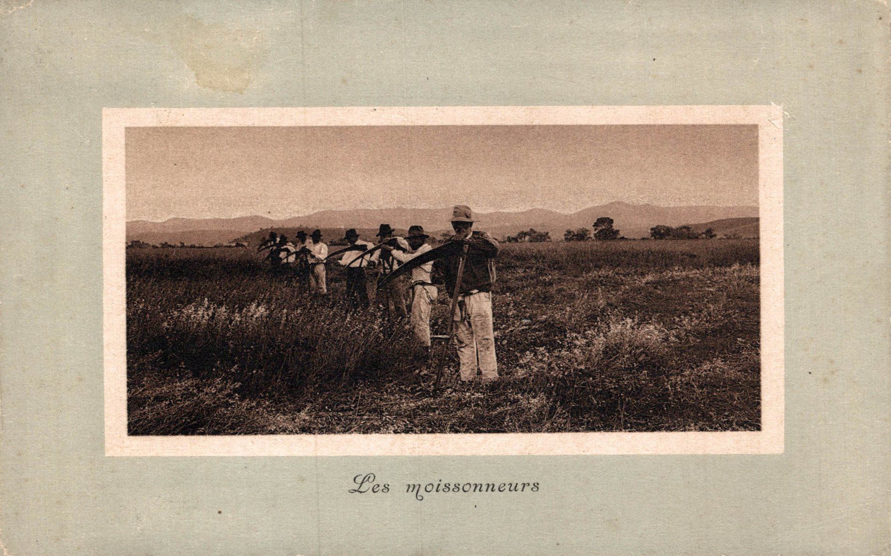 Cartoline postali: Les moissonneures. Bauern mit Sensen bei der Ernte – Usato da Bronschhofen venduto da Astore