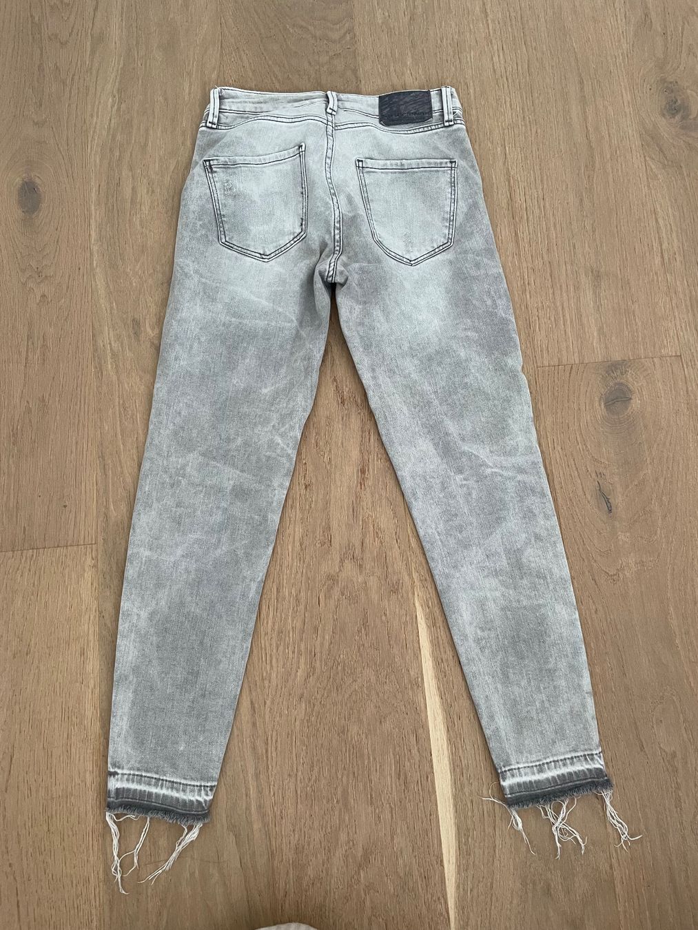Zara Jeans: Zara Jeans – Nuovo (secondo la descrizione) da Selzach venduto da iagiag98 1