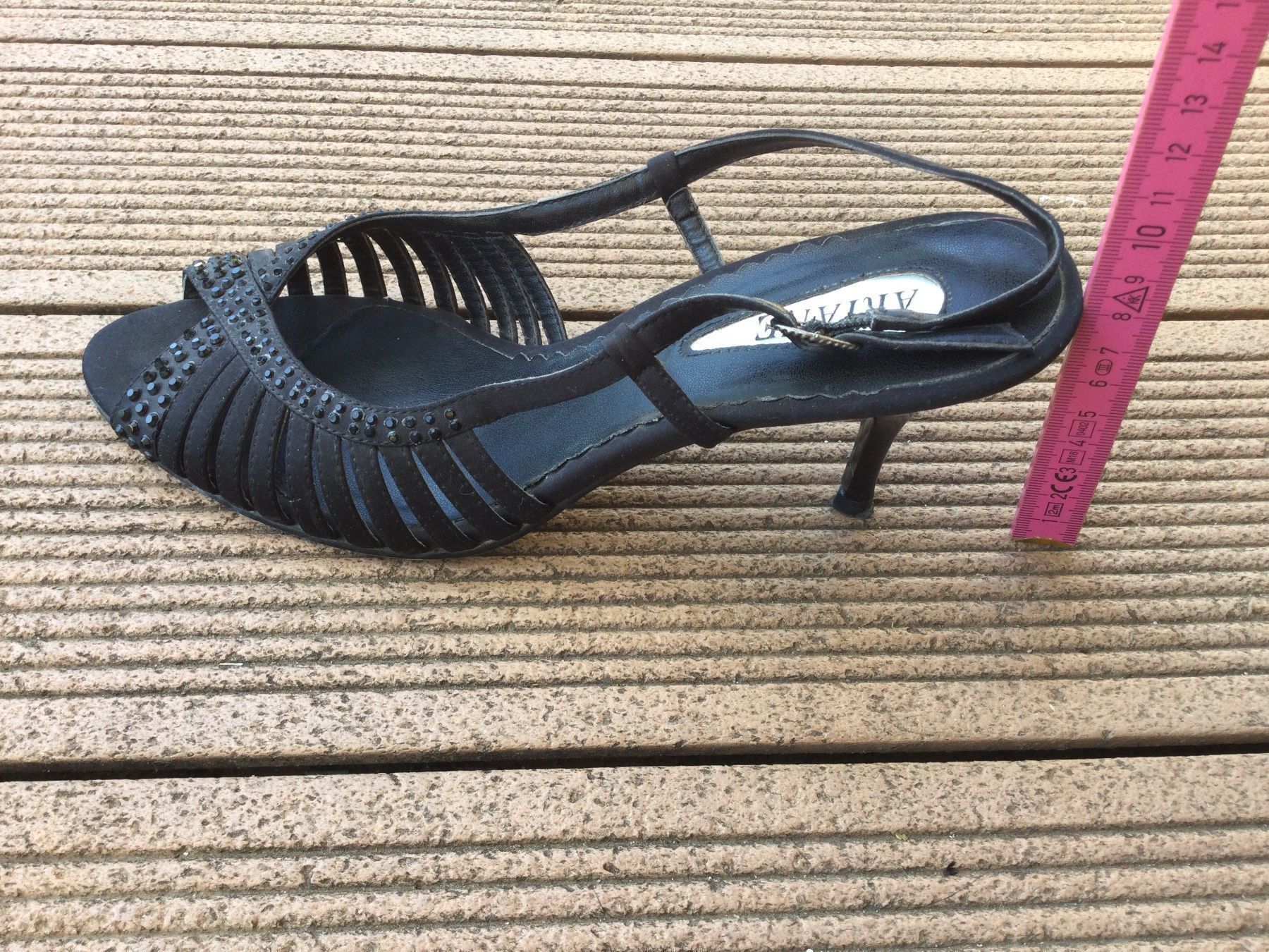 Scarpe da donna: Sandalettes noires satinées avec strass – Usato da Agiez venduto da chouchanelle 1