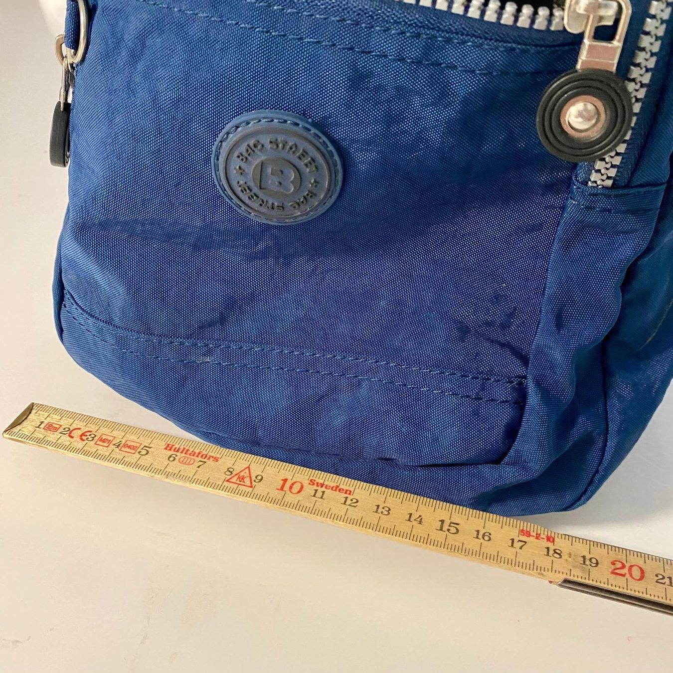 Zaini: Praktischer, kleiner Rucksack, dunkelblau – Usato da Krauchthal venduto da MEWA01 4