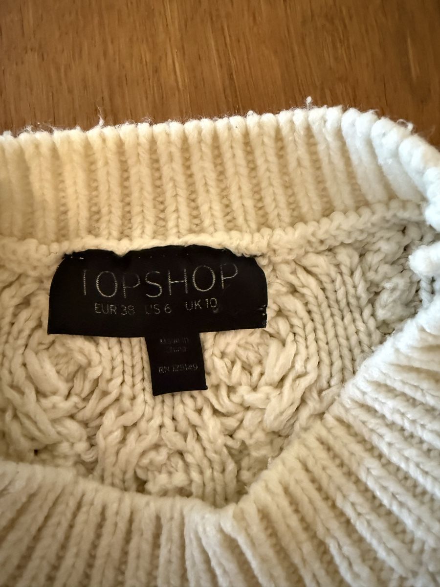 Maglioni & Felpe: Topshop Pullover weiss Zopfmuster Grösse 38 – Usato da Zürich venduto da FionaLuzia 1