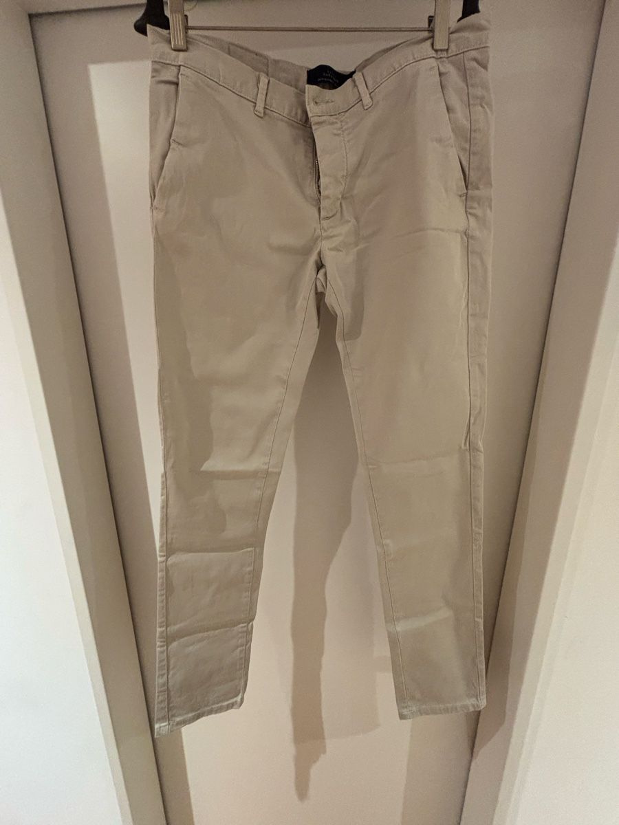 Zara Pantaloni: Zara Basic Man Chinos - EU38/USA 30 - Light Beige/Cream – Usato da Zürich venduto da Keller110