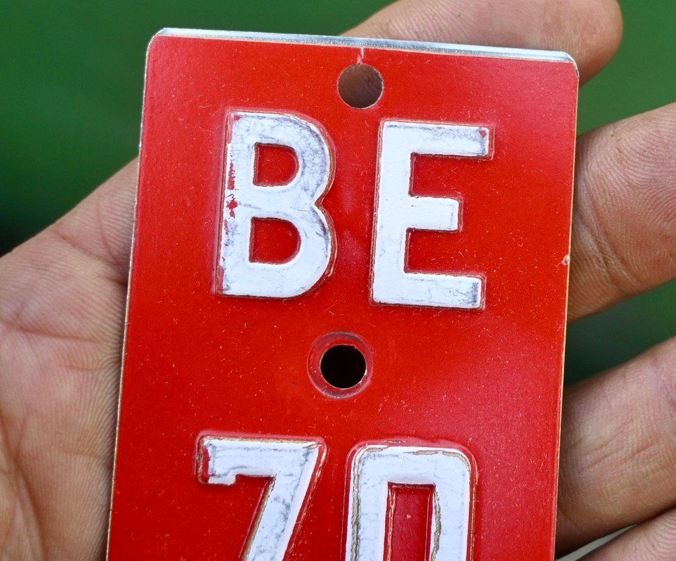 Insegne: Velonummer BE 70 von 1970 - Bern – Usato da Pfaffhausen venduto da mono_rec 2
