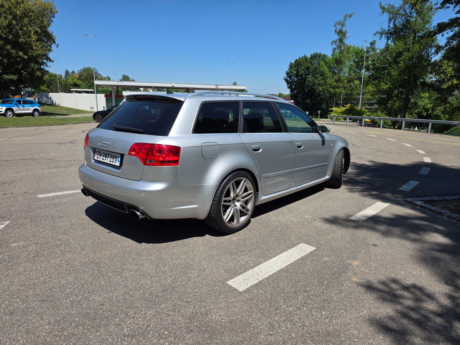 Audi Automobili: RS4 B7 Avant – Usato da Zürich venduto da LL94 3