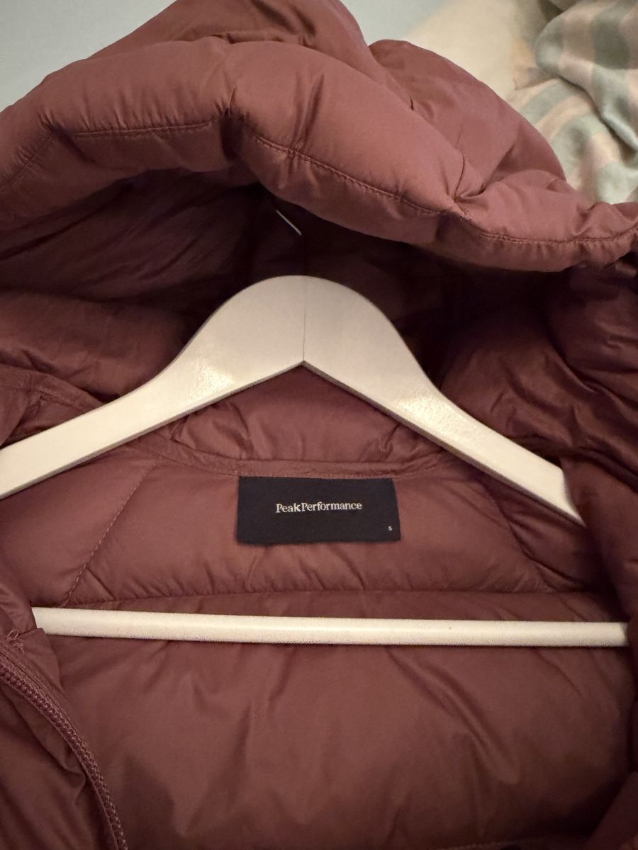 Peak Performance Jacken: Daunenjacke Peak Performance – Gebraucht aus Adligenswil von Kbienli 2