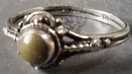 Bague en argent ancienne pierre verte