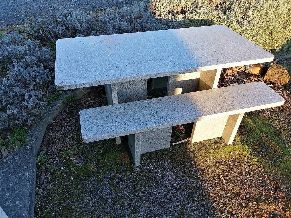 Tavoli: Table granit – Usato da Faoug venduto da loi_w5lt 2