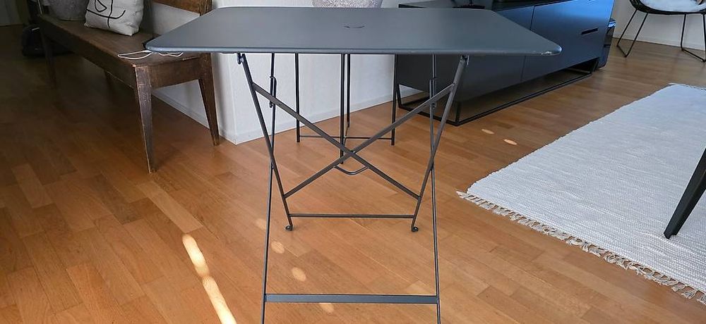 Fermob Tische: Anthrazit Klapptisch für Balkon oder Terrasse, neuwertig – Neu (gemäss Beschreibung) aus Näfels von jayjay1968 3