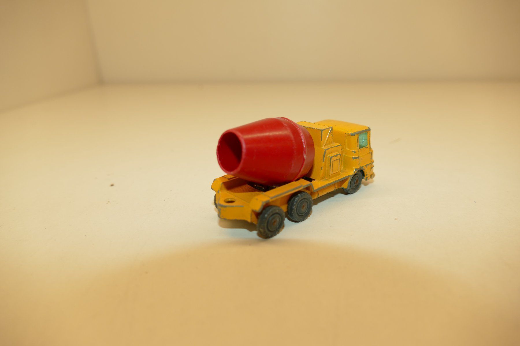 Modellini d'auto: Husky: ERF 66GX Truck – Usato da Niederhasli venduto da rail-duerst 2