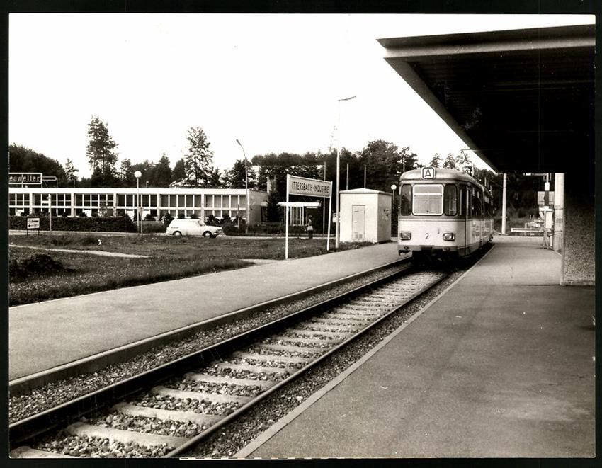 Fotografie & Manifesti: Fotografie Ittersbach, Strassenbahn - Tr – Usato da Berlin venduto da bartko-reher