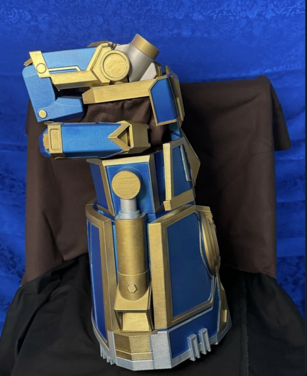 Costumi: Cosplay Prop - Arcane Vi Gauntlet – Usato da Gossau SG venduto da Warriorgem 1