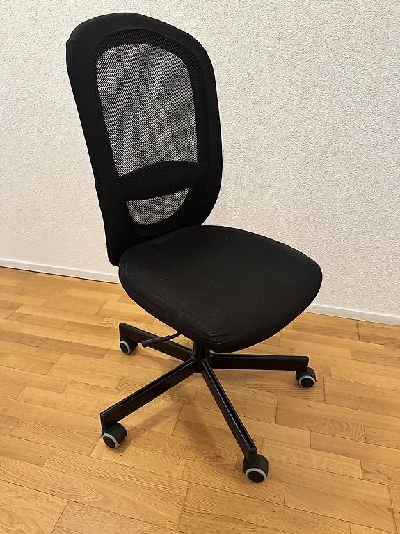 Chaises: Bürostuhl  – D'occasion à Kehrsatz par R_J
