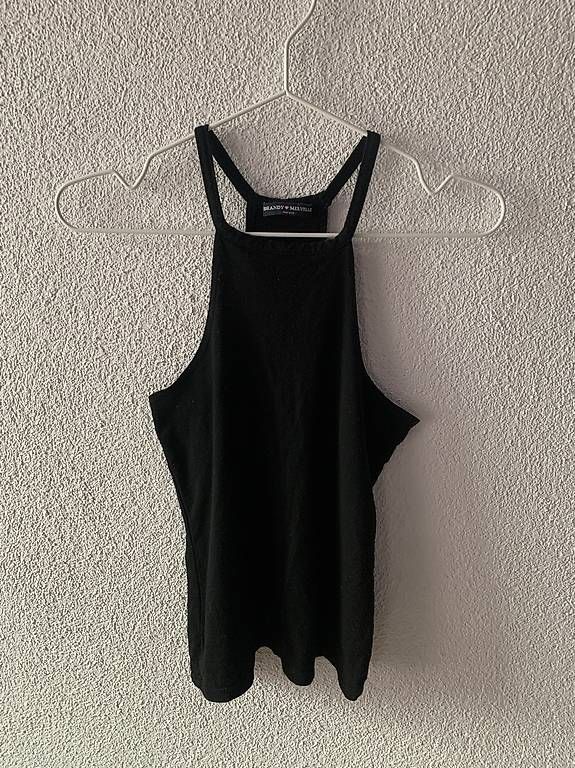 Tops: Brandy Melville Top Schwarz – D'occasion à Wahlen b. Laufen par Jeanine_T 1