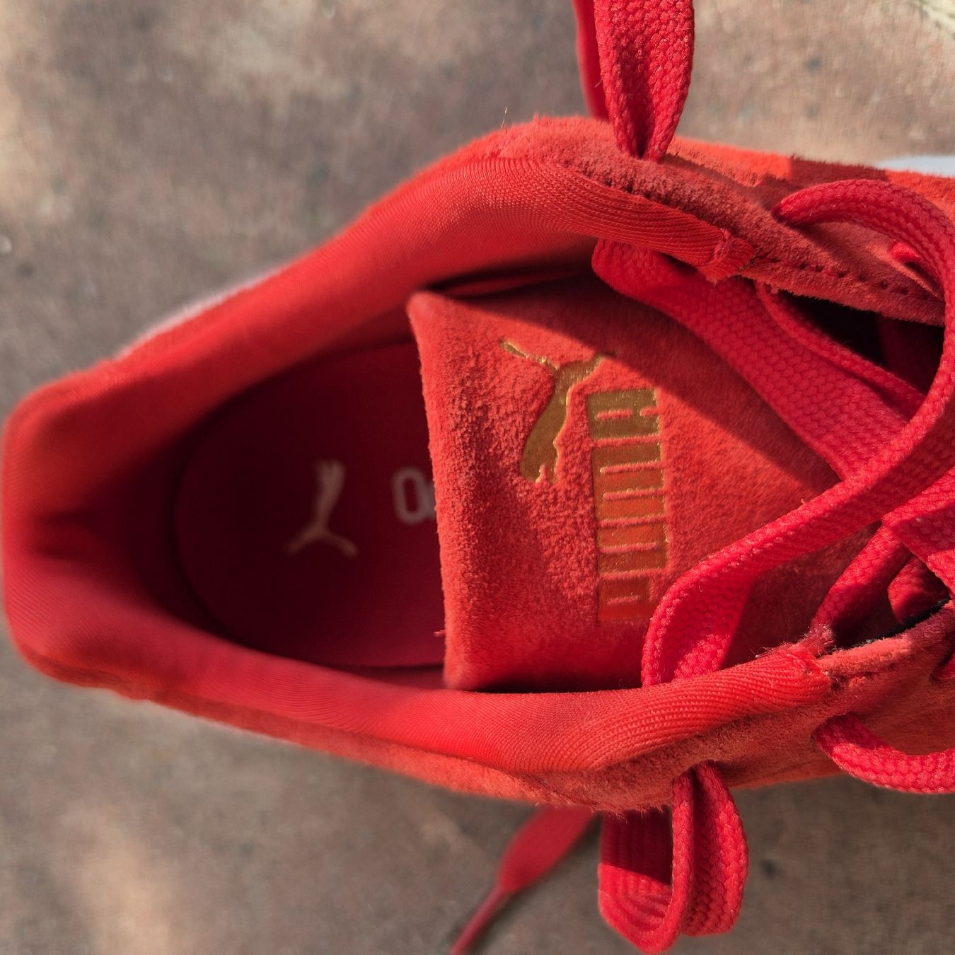 Scarpe da uomo: Puma Schuhe Rot Grösse 40.5 neuwertig – Nuovo (secondo la descrizione) da Domat/Ems venduto da ver_7q9b 4