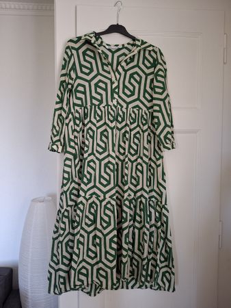 robe Zara blanche et verte M 
