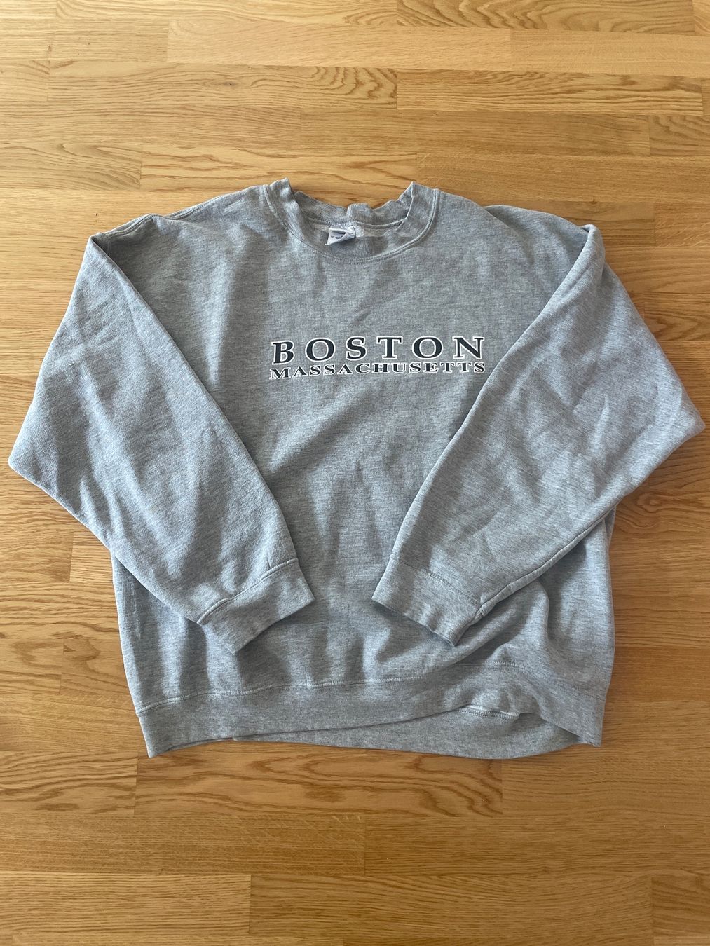 Maglioni & Felpe: ALLES RAUS Nice Vintage College Sweater – Usato da Kloten venduto da simones.thriftshop