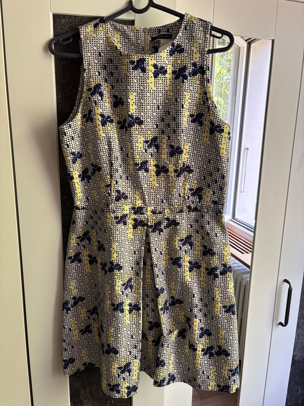 Max Mara Vestiti: Kleid SPORTMAX Grösse 42 – Usato da Basel venduto da met_d6zt