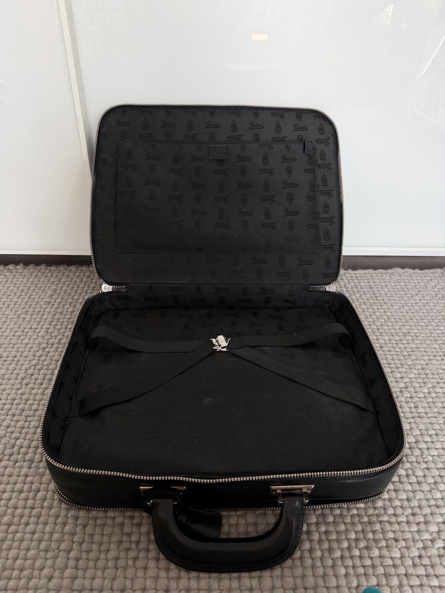 Gucci Borse: Borsa 24 ore uomo Gucci – Usato da Zürich venduto da goo_g8wb 8