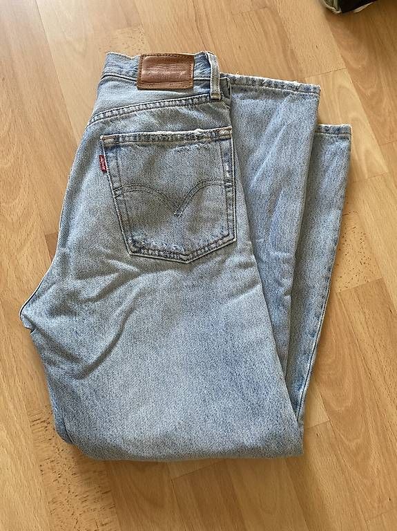 Levi's Jeans: Levis 501 Jeans Crop Hellblau 24x26 – Usato da Bern venduto da n-dine 2