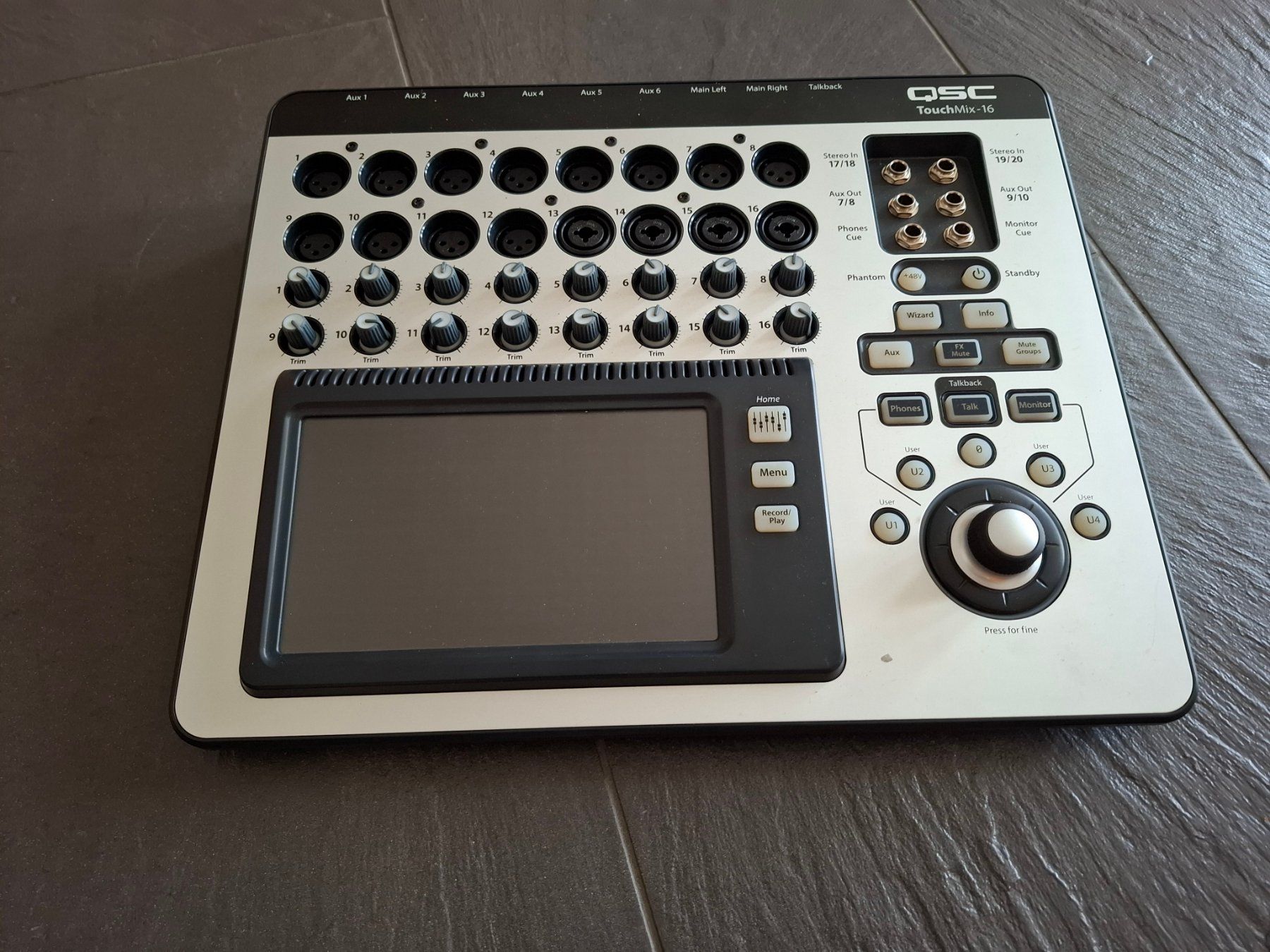 Qsc Console di mixaggio: Digital-Mischpult QSC TouchMix16 inkl. Case – Usato da Guntershausen venduto da iceroom 3