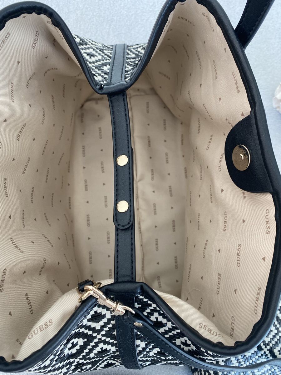 Borse da donna: Guess Tasche NEU! – Nuovo e nell'imballaggio originale da Aegerten venduto da G7unit 3