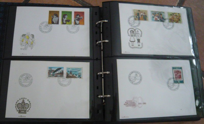 Tutti i francobolli: Album mit FL-Briefmarken und Ansichtskarten – Usato da Ruggell venduto da Dolce9 3