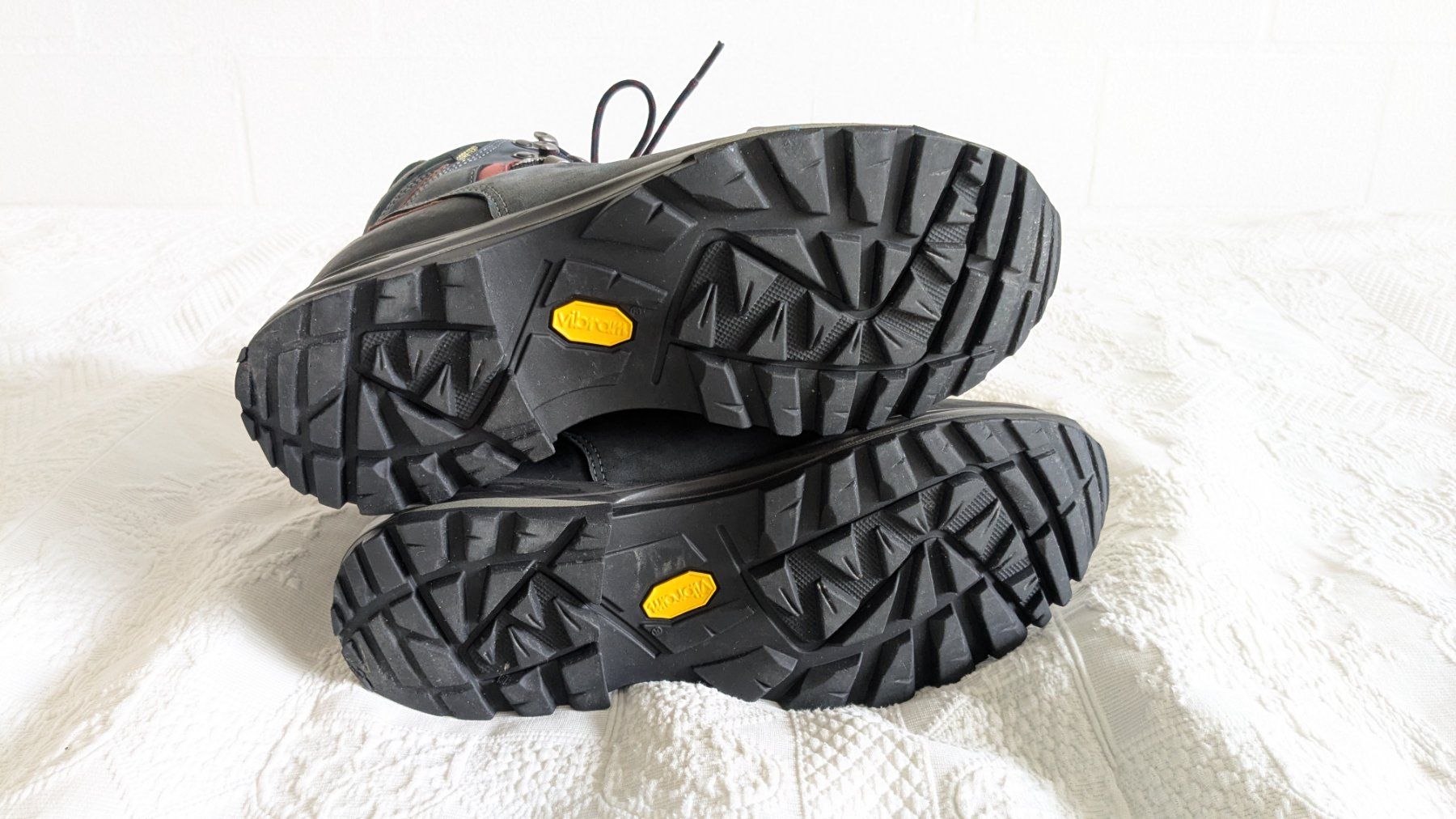 Lowa Scarpe da donna: Wanderschuhe Lowa Gr. 39 – Usato da Adliswil venduto da bibuubib 4