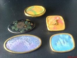 5 spezielle hand made Broschen