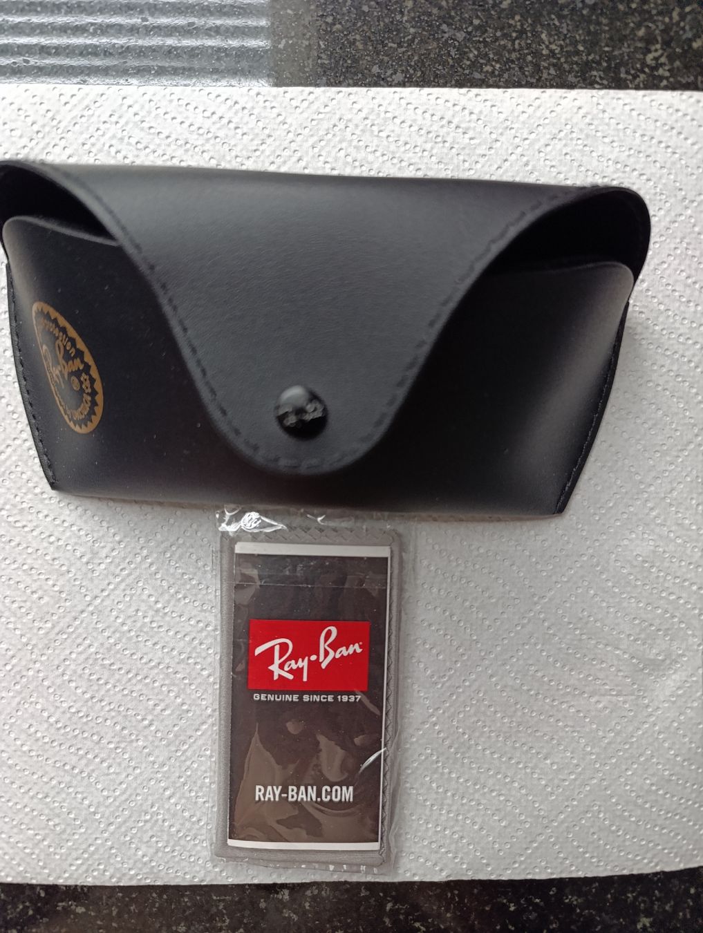 Ray-Ban Occhiali & Lenti: Ray Ban Sonnenbrille  – Nuovo (secondo la descrizione) da Stäfa venduto da Phenomenom 3
