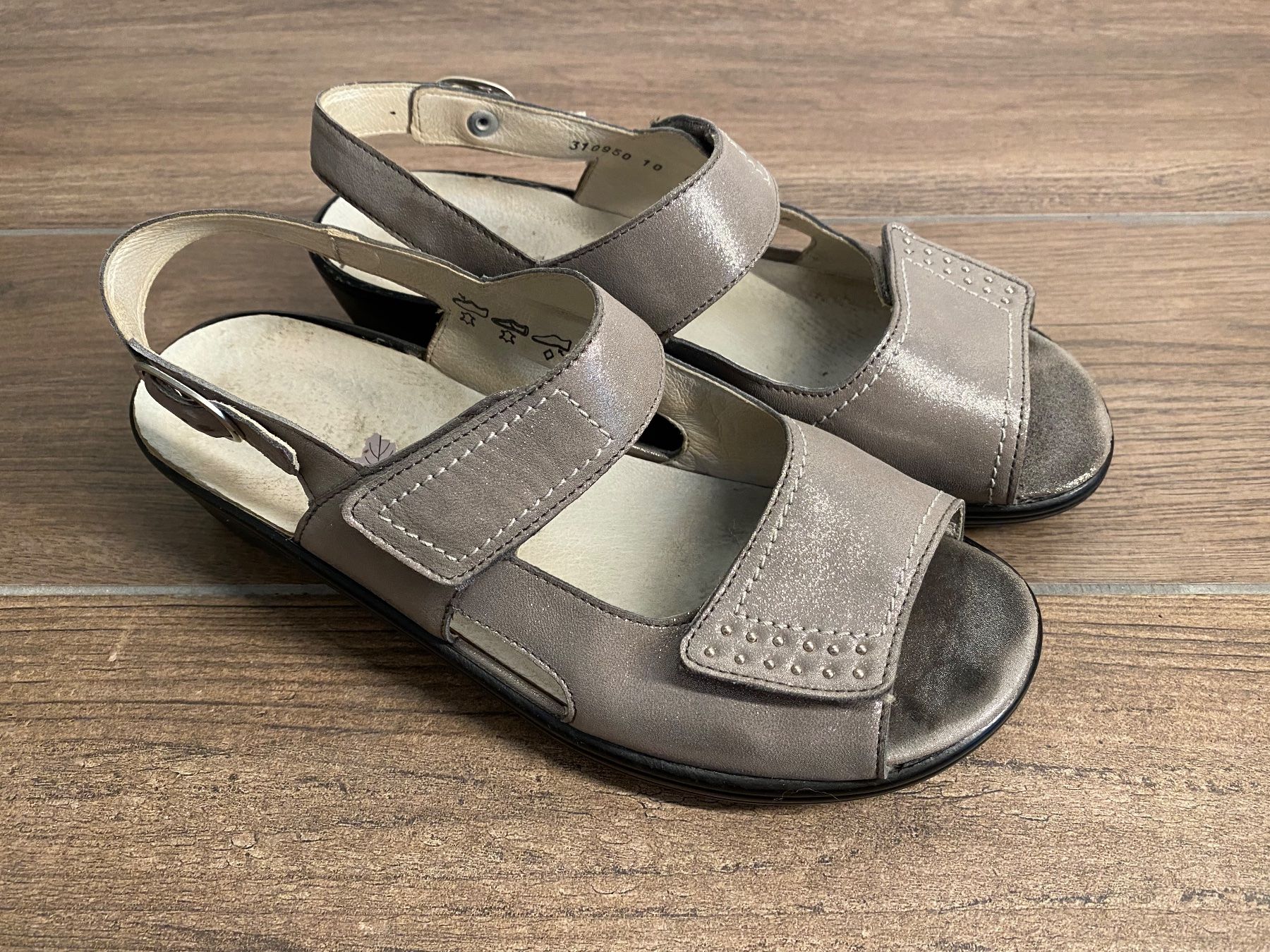 Damenschuhe: Waldläufer Sandalen bronze Gr. 38 – Gebraucht aus Pratteln von a23_j2gs 9
