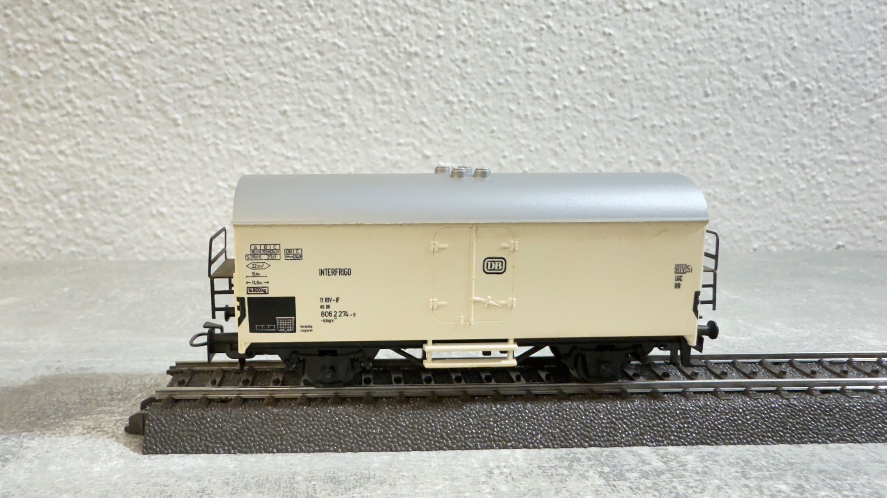 Märklin Modelleisenbahnen: Märklin DB Güterwagen - Interfrigo H0 / AC – Gebraucht aus Windlach von Kelebra 1