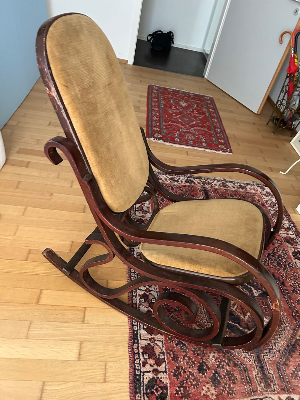 Sedie: Vintage Schaukelstuhl – Usato da Untersiggenthal venduto da Pitsidia02