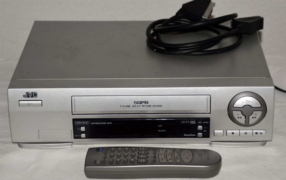 Magnétoscope VHS Hi-fi JCV HR-J660MS avec télécommande PAL/SECAM