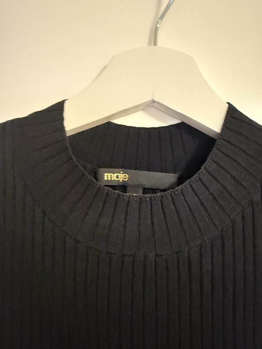 Maje Vestiti: Maje Kleid schwarz weiss gestrickt – Usato da Horw venduto da patrik_13 2
