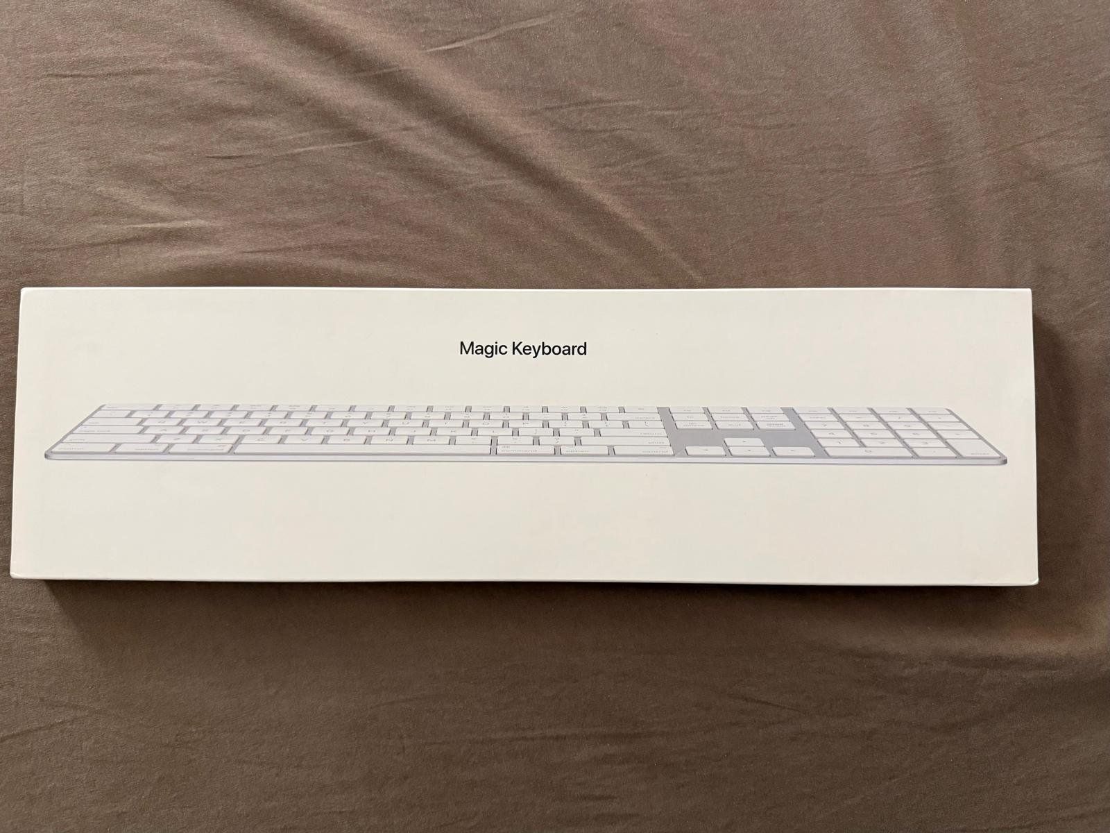Apple Tastiere: APPLE MQ052LB/A Magic Keyboard mit Ziffernblock US ENG – Nuovo (secondo la descrizione) da Neuenegg venduto da laike007