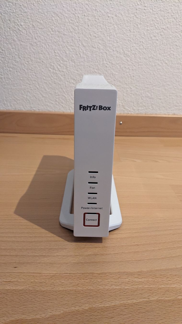 Avm Modem & Router: AVM FRITZ!Box 4060 – Nuovo (secondo la descrizione) da Rotkreuz venduto da xandras 1