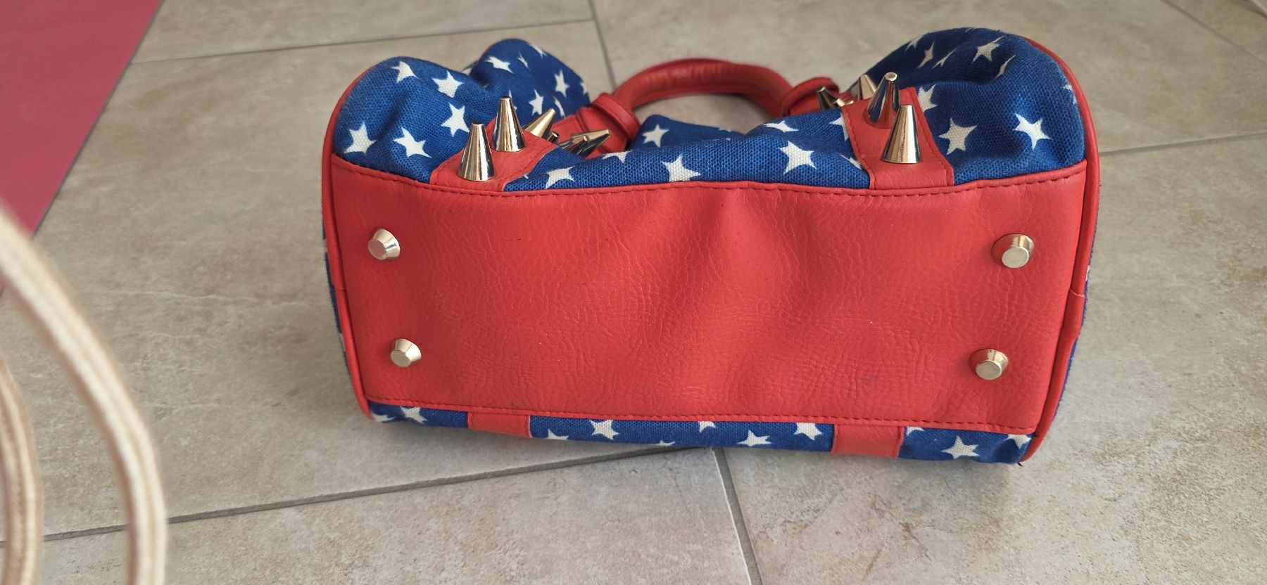 Borse da donna: Wonder Woman Tasche – Usato da Ehrendingen venduto da kikiflo 3