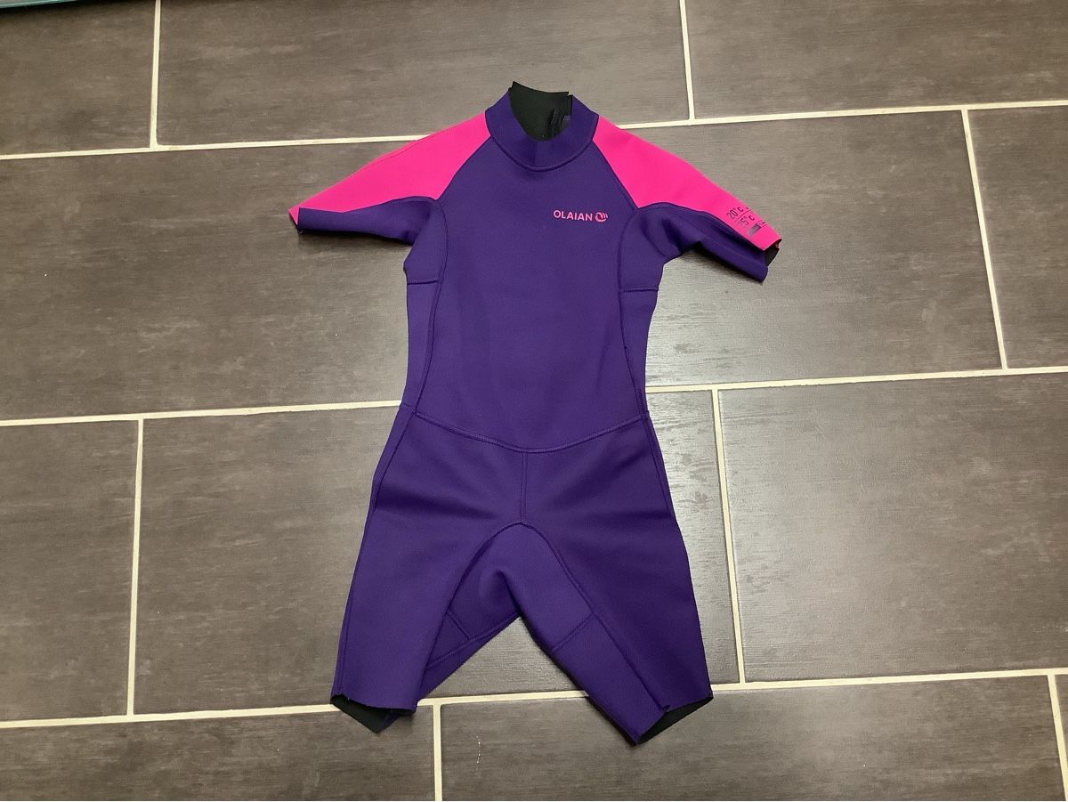 Decathlon Mute per immersioni: Mädchen Neoprenanzug Gr. 128/134 – Usato da Brugg AG venduto da Sweety_pie