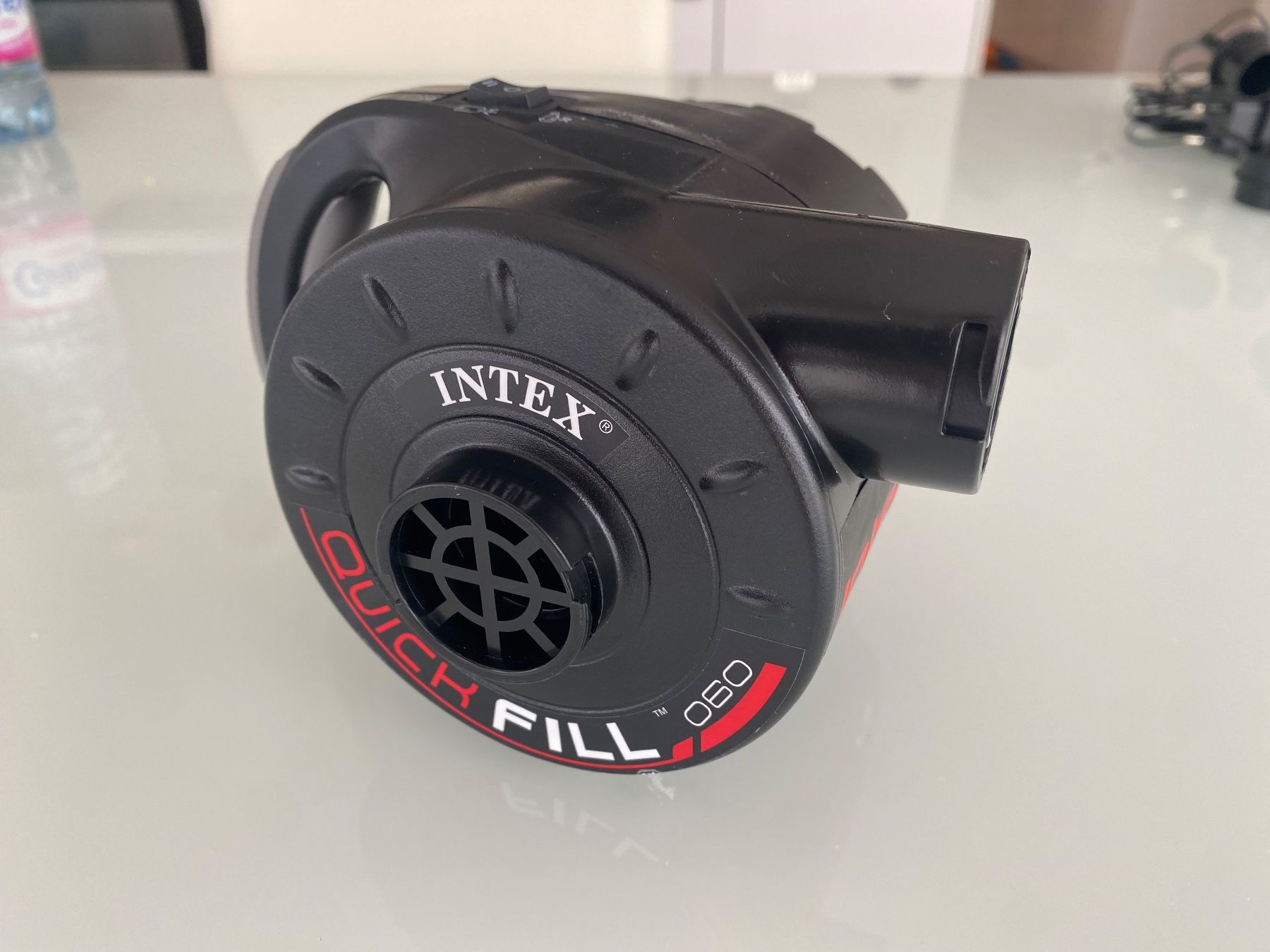 Intex Pumpen & Teile: Intex Quick-Fill Luftpumpe – Gebraucht aus Wädenswil von PeterWaedi