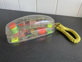 Téléphone vintage transparent