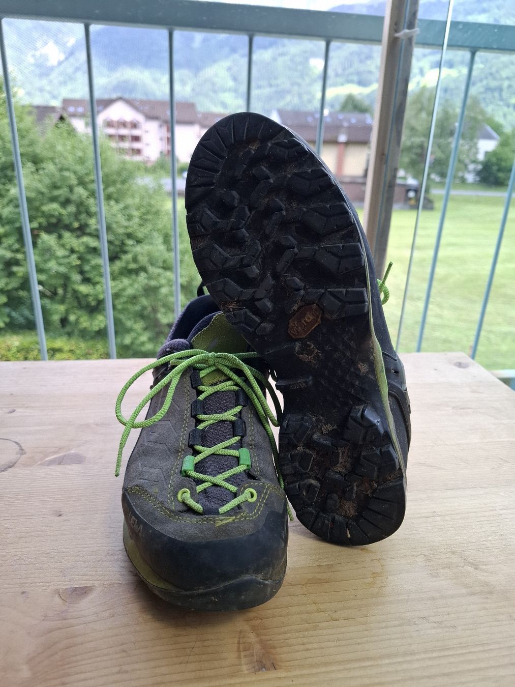 Salewa Scarpe da uomo: Salewa unisex Bergschuh Gr. 41 – Usato da Näfels venduto da rahel.___ 1