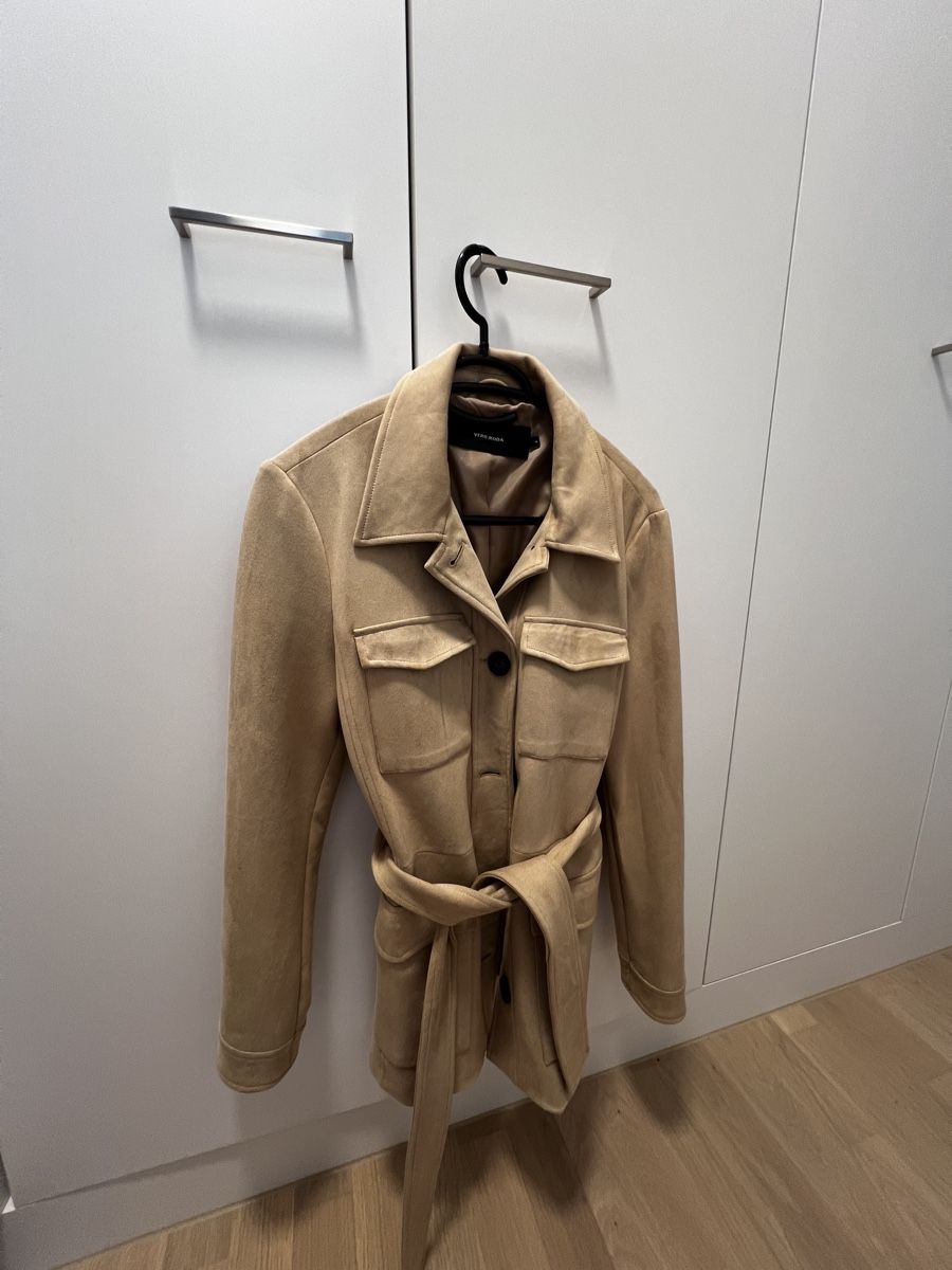 Vero Moda Mäntel: VERO MODA Kurzmantel Wildleder – Gebraucht aus Rapperswil SG von Tiniva 1