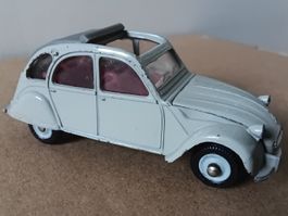 Dinky Toys Meccano No. 500 Citroën 2 CV / Döschwo
