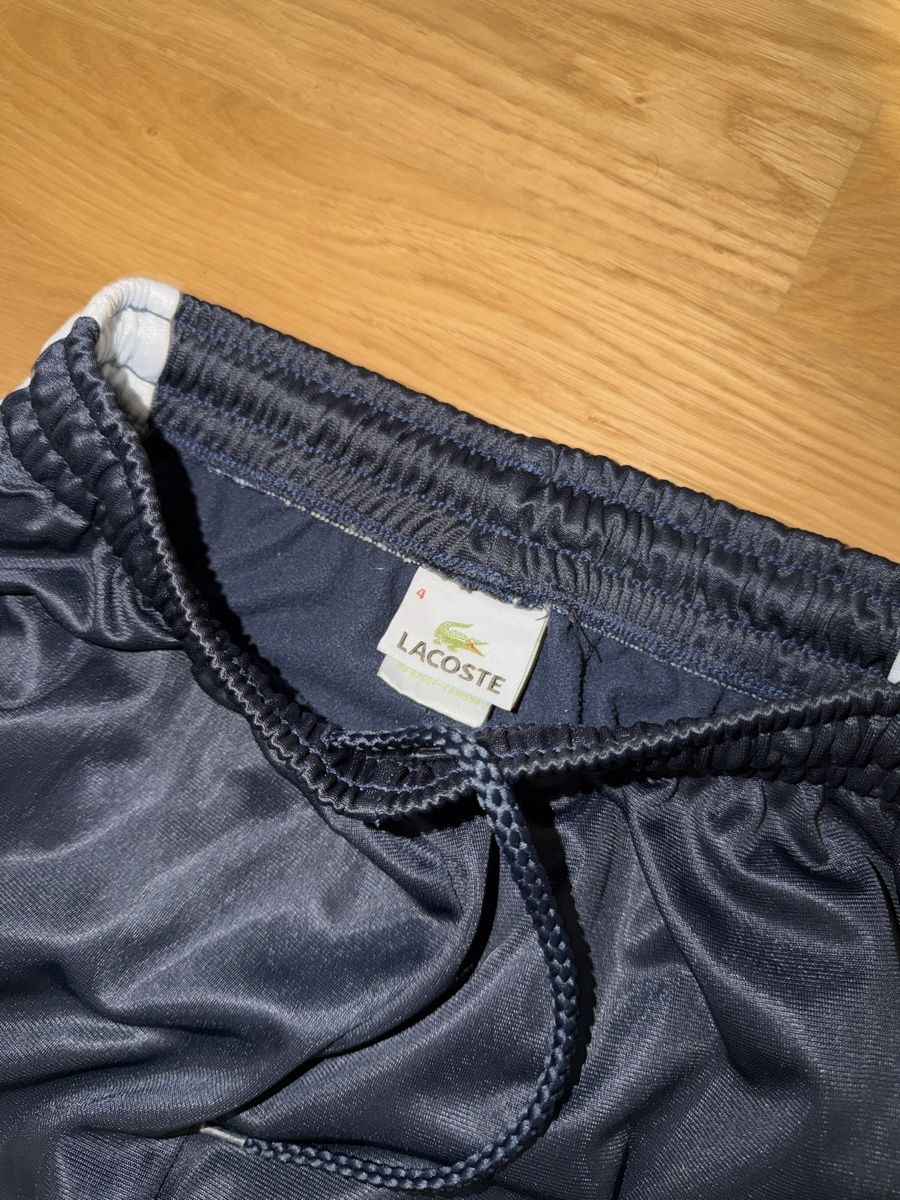 Lacoste Pantaloni: Lacoste Trainerhose – Usato da Dübendorf venduto da SpyridoulaT 1
