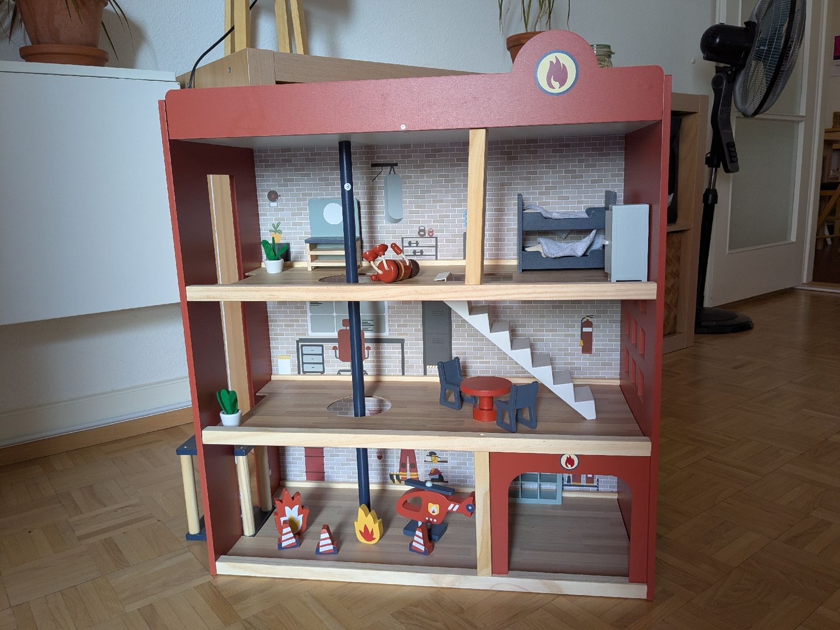 Spielhäuser: Jouet caserne de pompier – Gebraucht aus Lausanne von lin_fz97