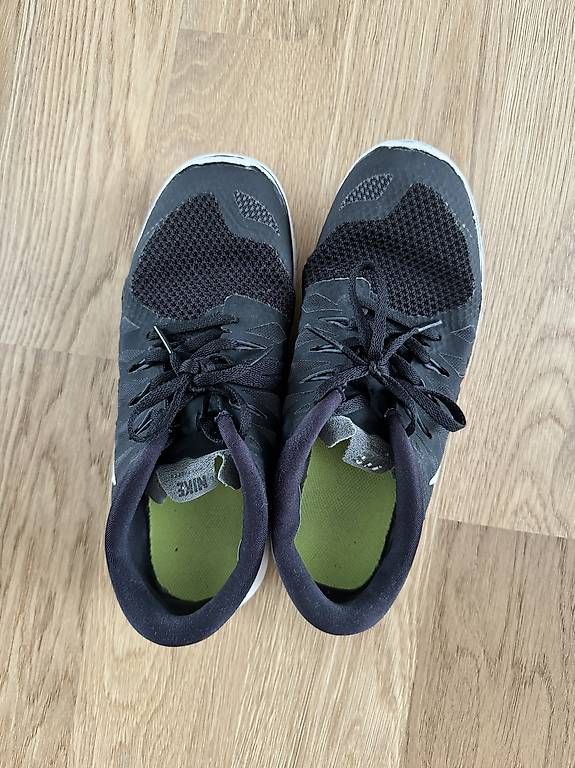Scarpe da donna: Scarpe Nike donna  – Usato da S. Antonino venduto da gio_q2dl 2
