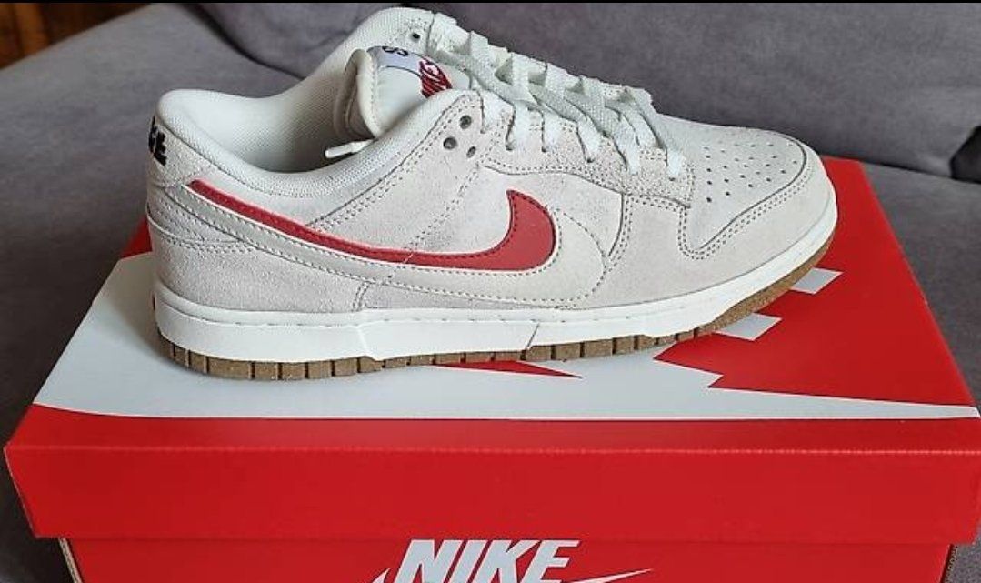 Nike Scarpe da donna: Nike Dunk SE 85 Double Swoosh – Nuovo e nell'imballaggio originale da Schattdorf venduto da svt_cobra 1