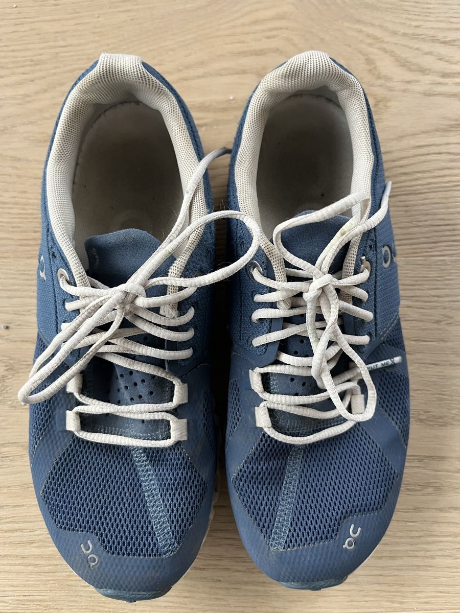 On Scarpe da uomo: On Schuhe Cloud 36,5 – Usato da Wetzikon ZH venduto da joc_p8jn 1