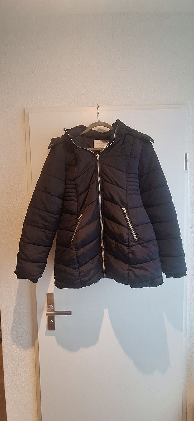 Tom Tailor Giacche & Cappotti: Tom Tailor Mädchen Daunenjacke mit Kapuze  Grösse L – Usato da Hofstetten SO venduto da morgana71