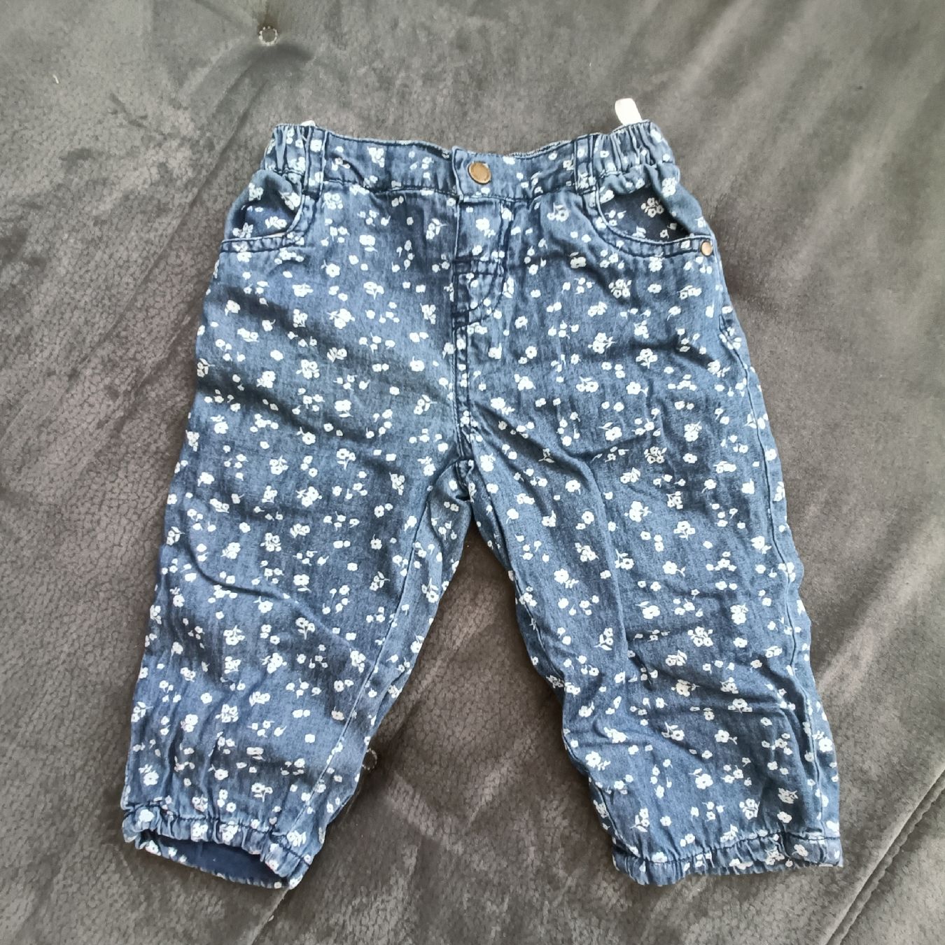 Pantalons: Hose Grösse 62 – D'occasion à Jaberg par urig17.